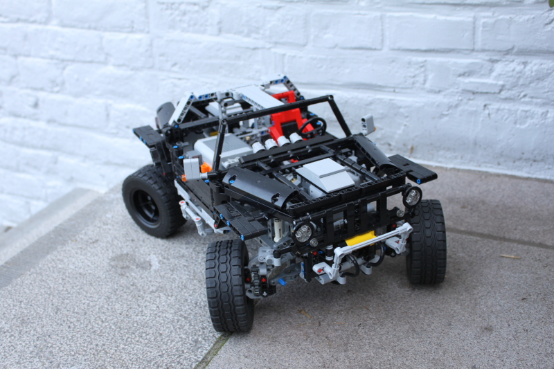jeep_hurricane_lego_technic001.jpg