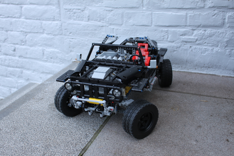 jeep_hurricane_lego_technic002.jpg