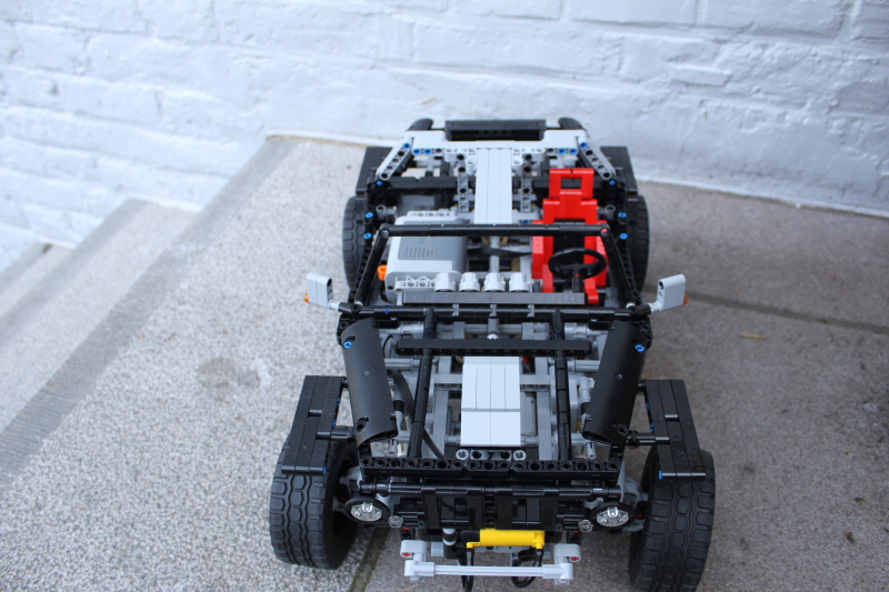 jeep_hurricane_lego_technic014.jpg