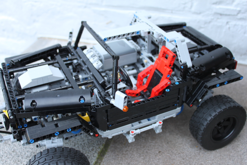 jeep_hurricane_lego_technic018.jpg