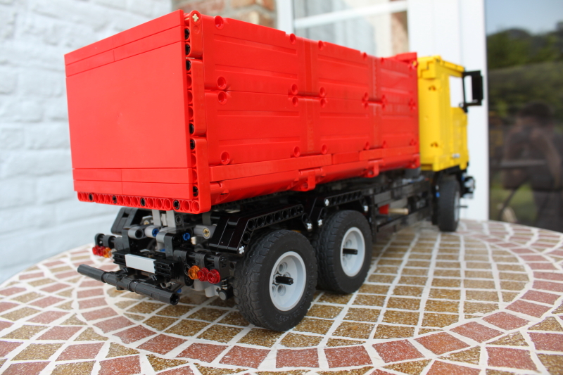 new_version-skip_truck001.jpg