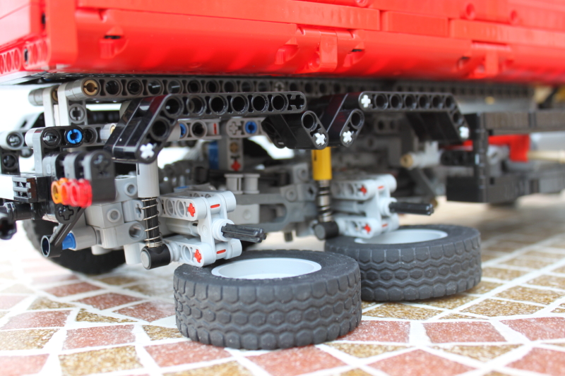 new_version-skip_truck002.jpg