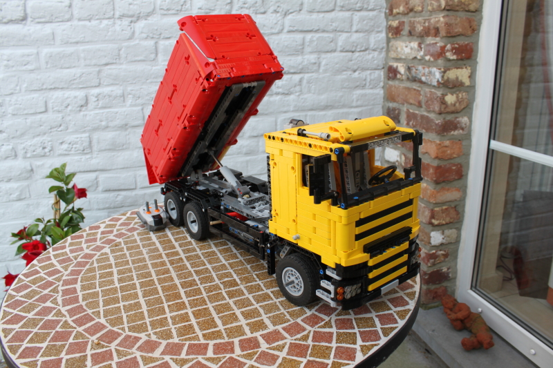 new_version-skip_truck009.jpg