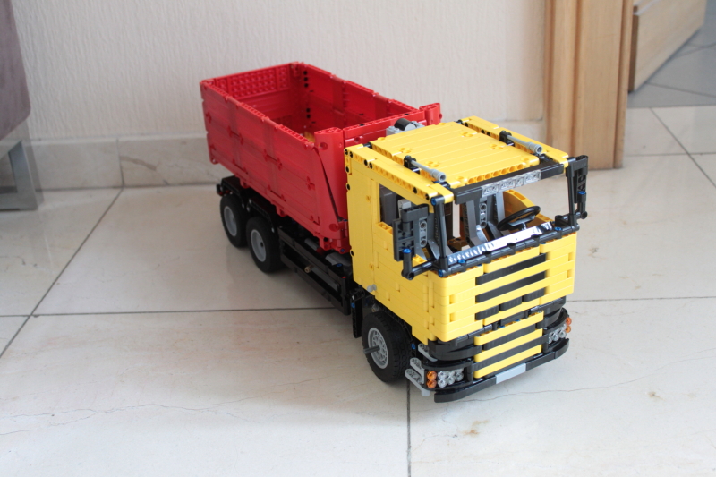 skip_truck020.jpg