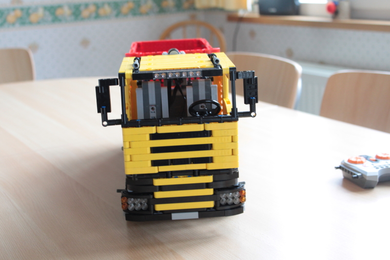 skip_truck024.jpg