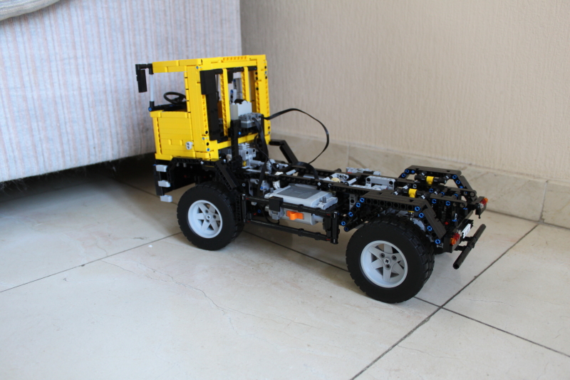 cab_for_my_tatra_phoenix000.jpg