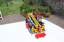 one-set-moc-8258-telehandler030.jpg