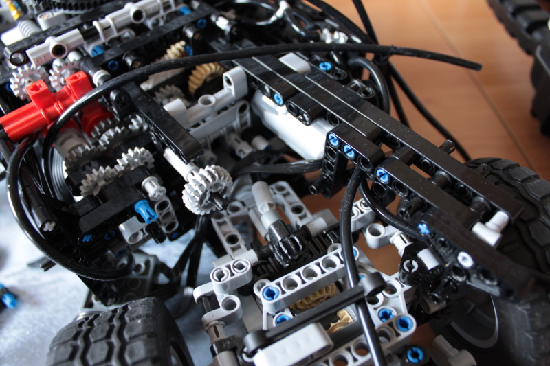 unimog_inside024.jpg