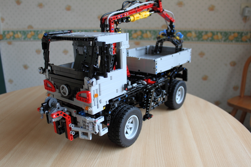 unimog_u20009.jpg