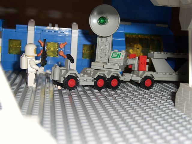 life_on_0-brick-level_-_classic_space_vehicle.jpg