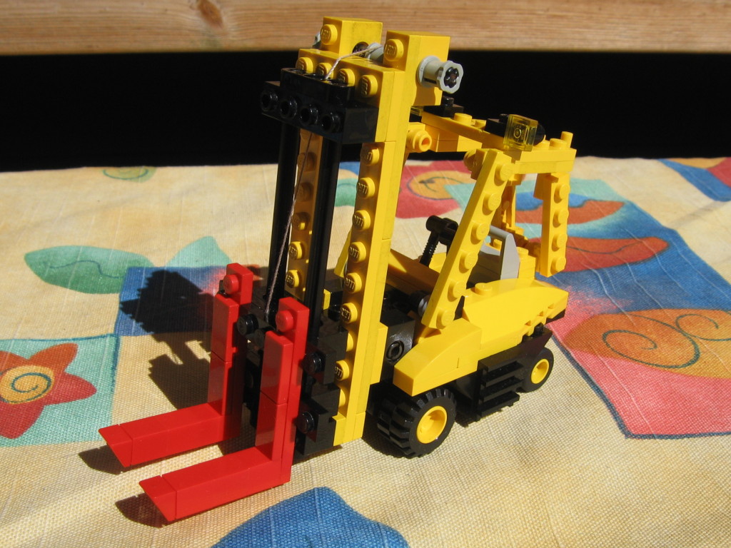 forklift1.jpg