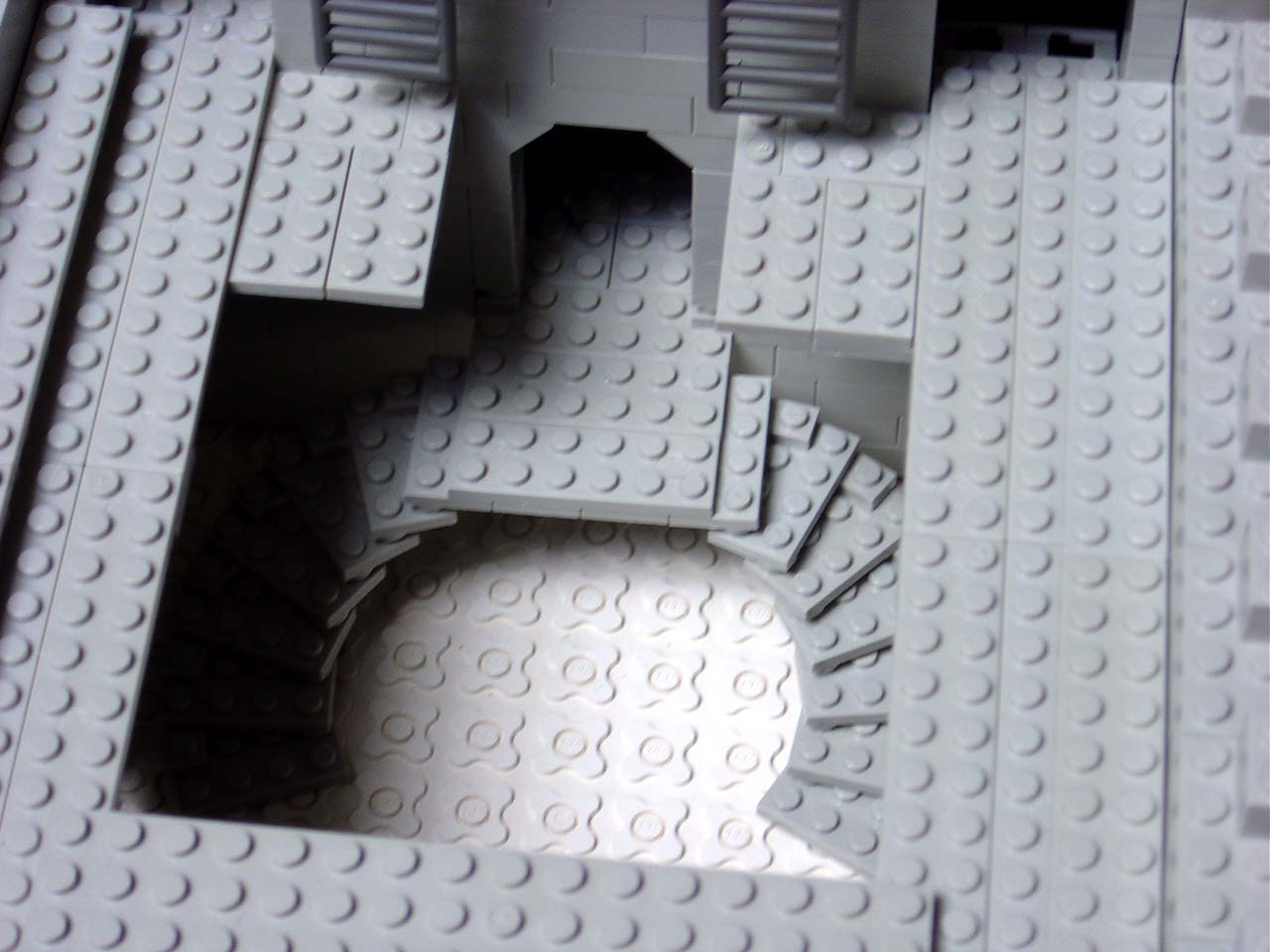 helm03.jpg