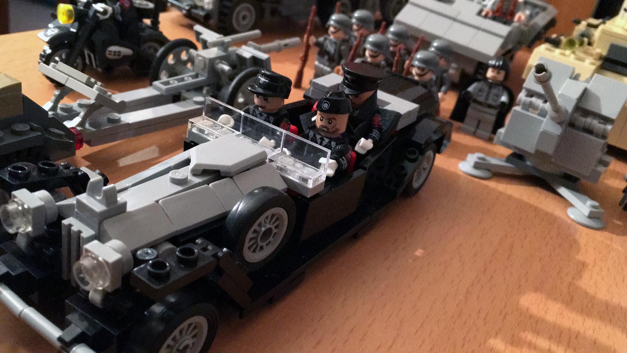 wwii_mercedesbenz770_320.jpg