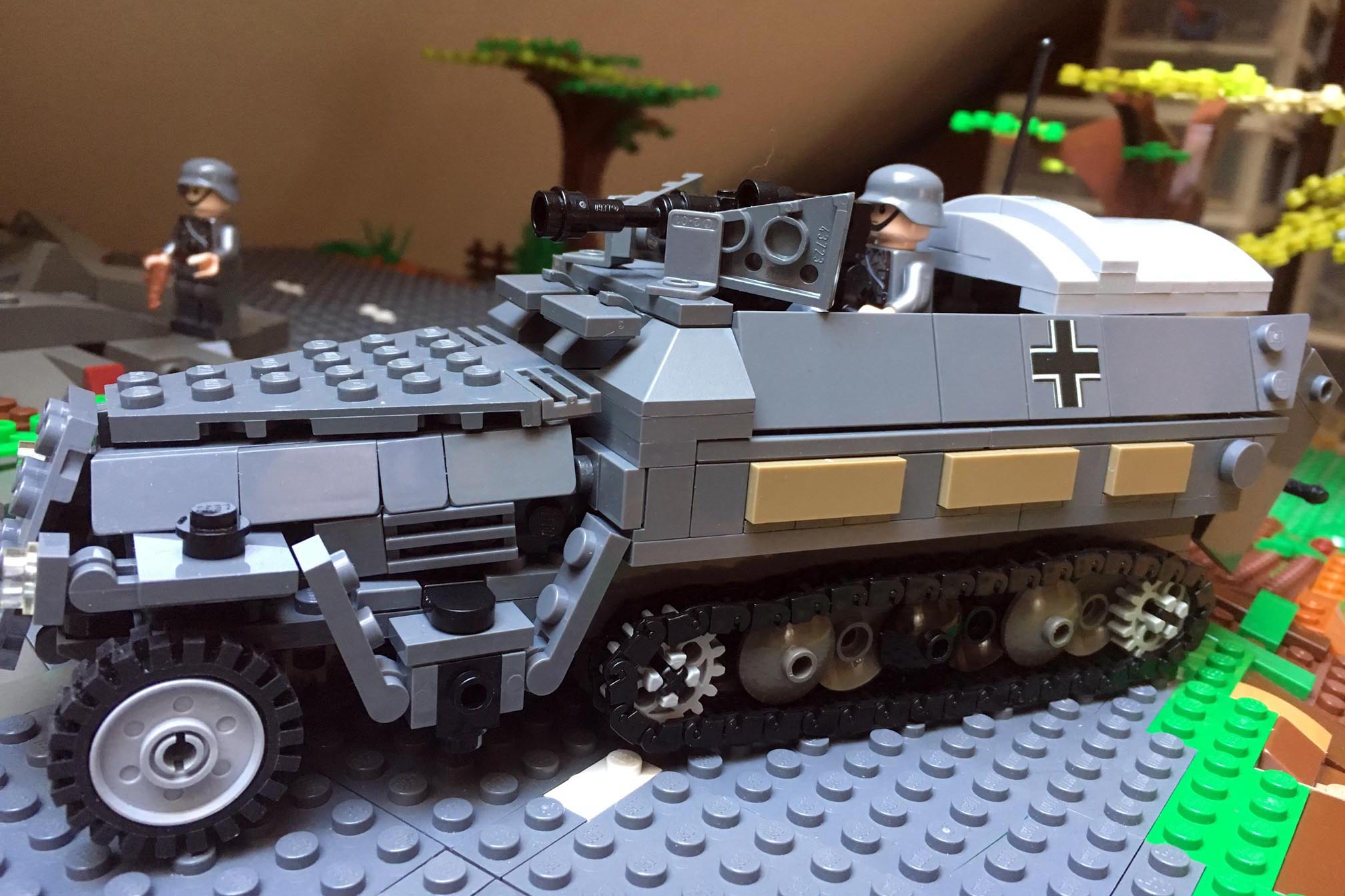 wwii_sdkfz251_3.jpg