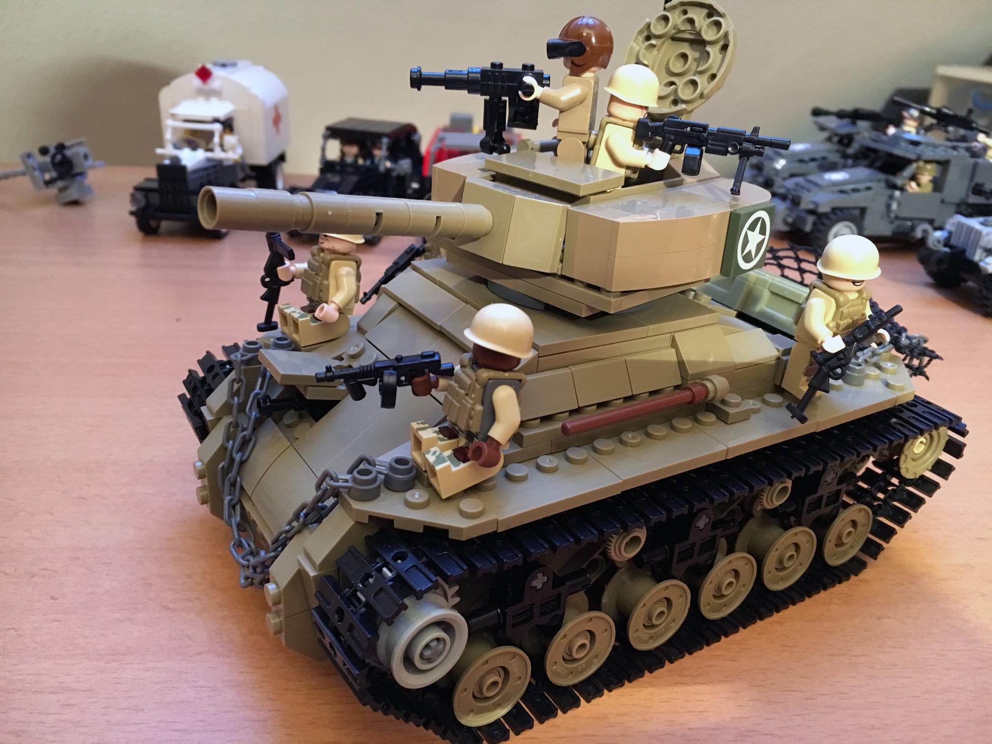 wwii_sherman_642.jpg