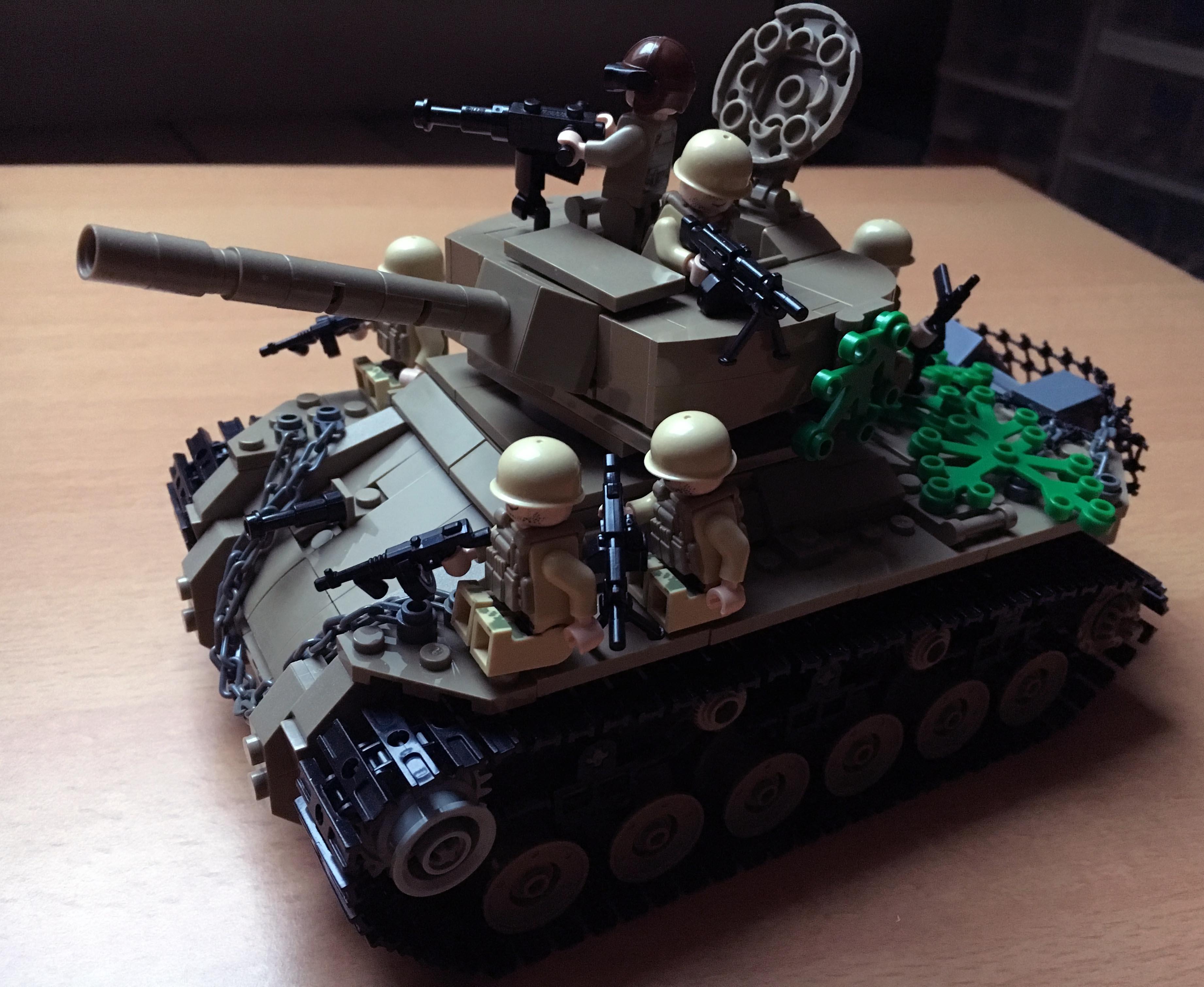 wwii_shermanv1_465.jpg