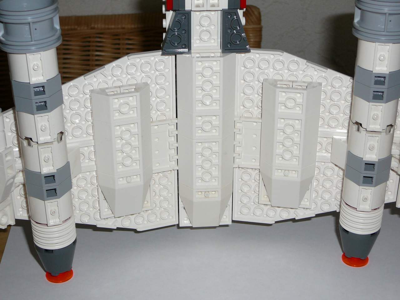 hjr-moc-e-wing-012.jpg