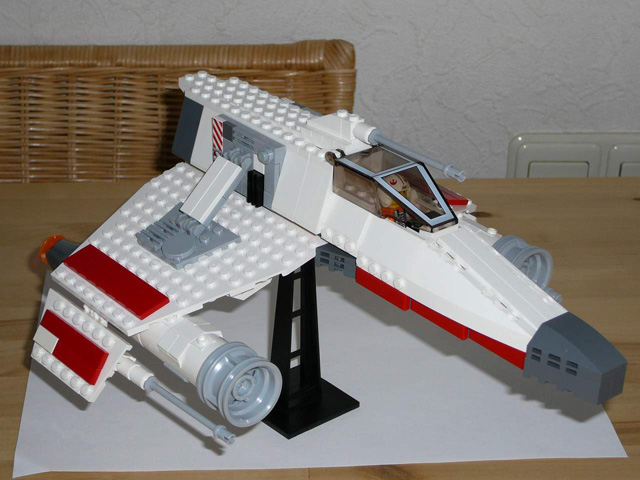 hjr-moc-e-wing-small.jpg