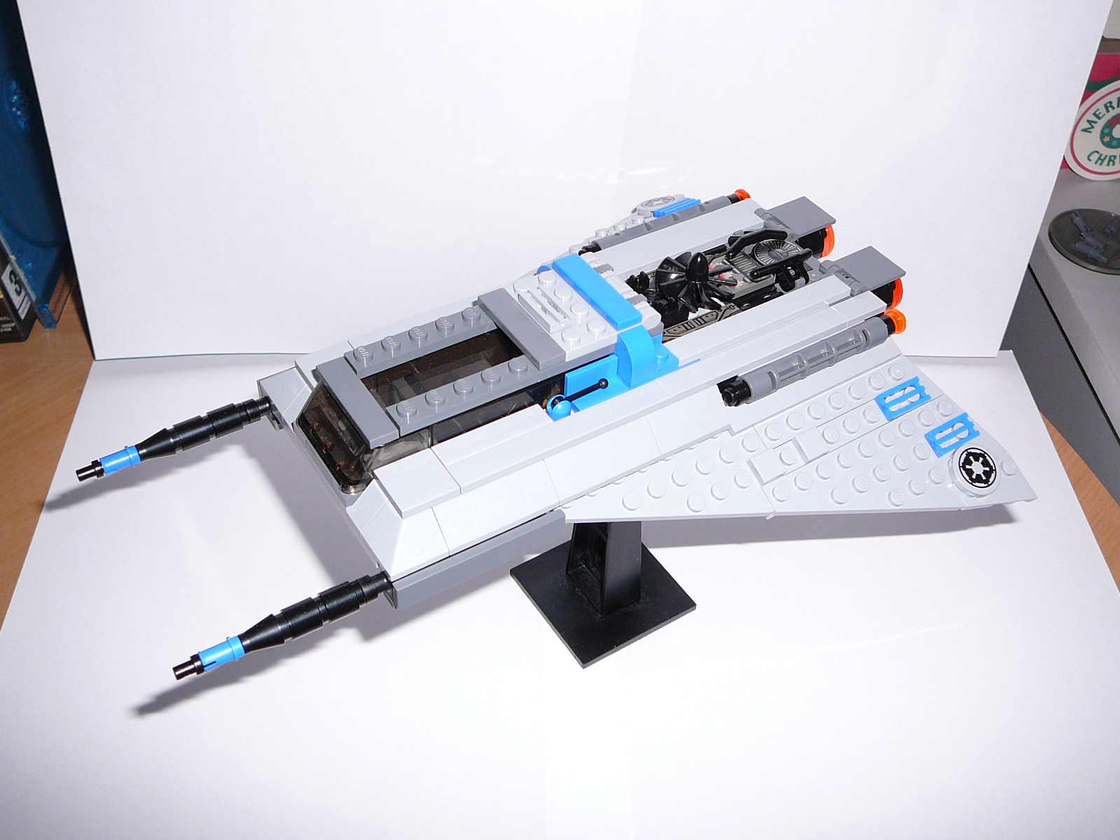 i7-howlrunner-003.jpg