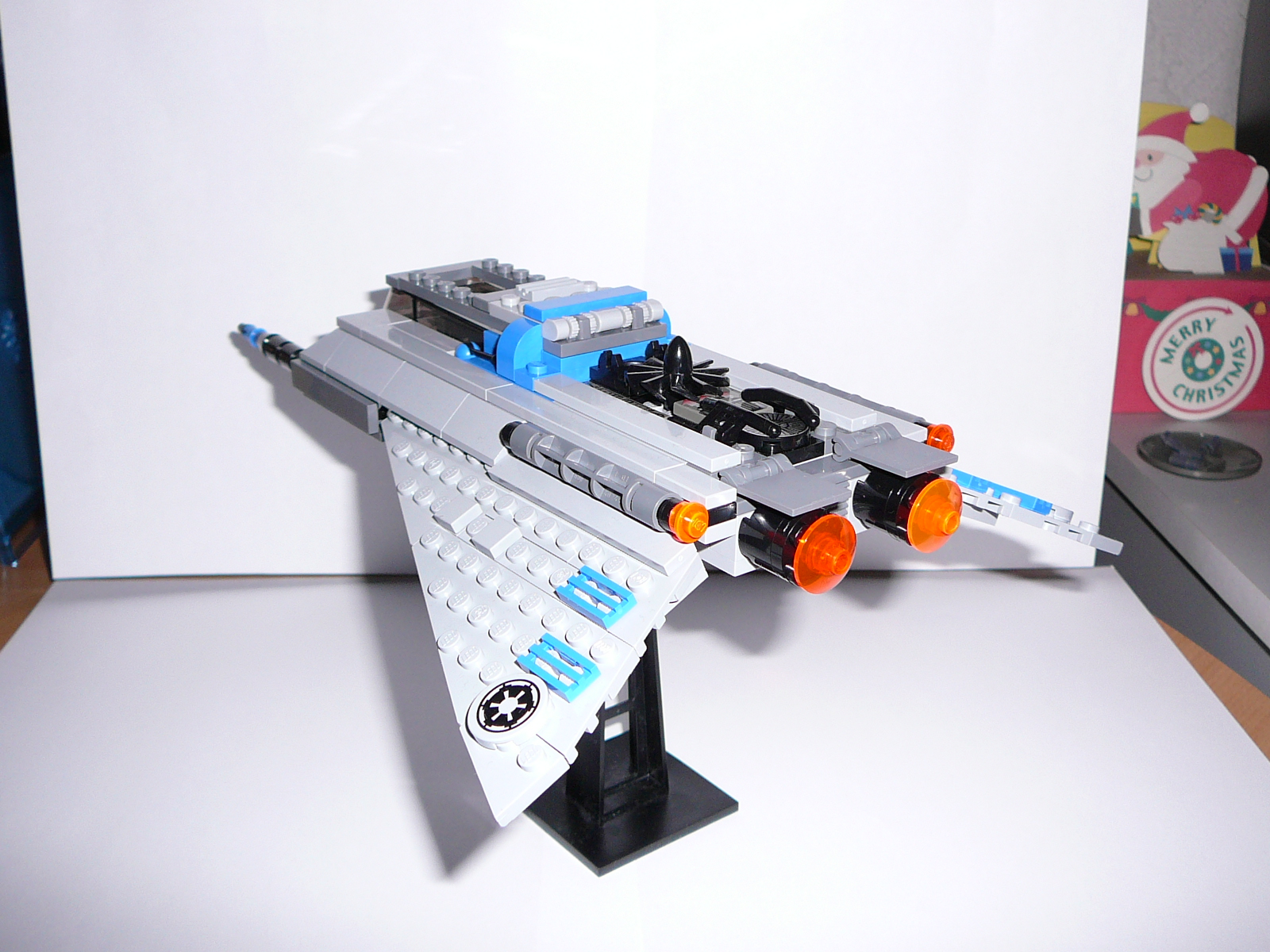 i7-howlrunner-005.jpg
