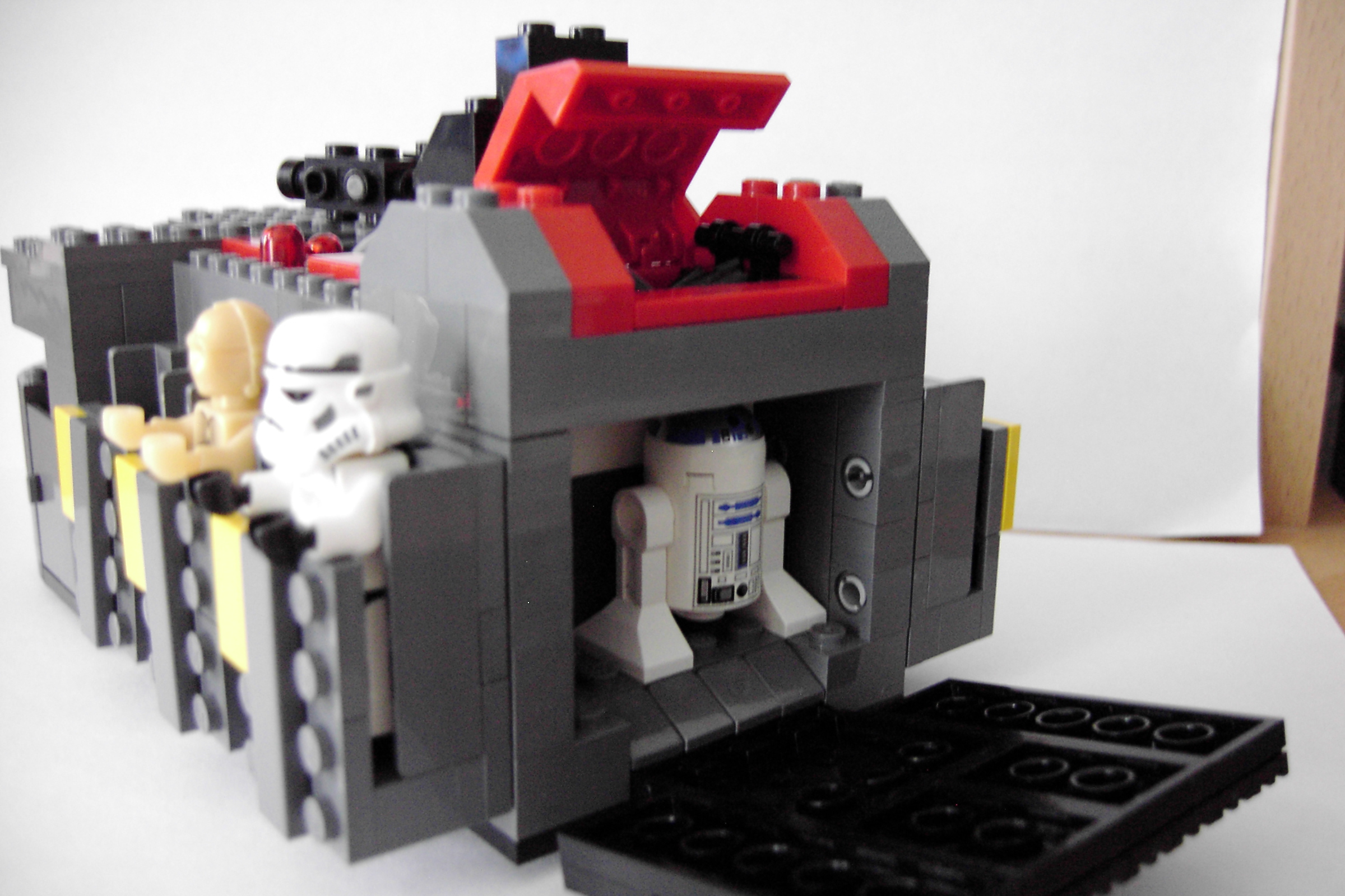 lego_hjr_itt_006.jpg