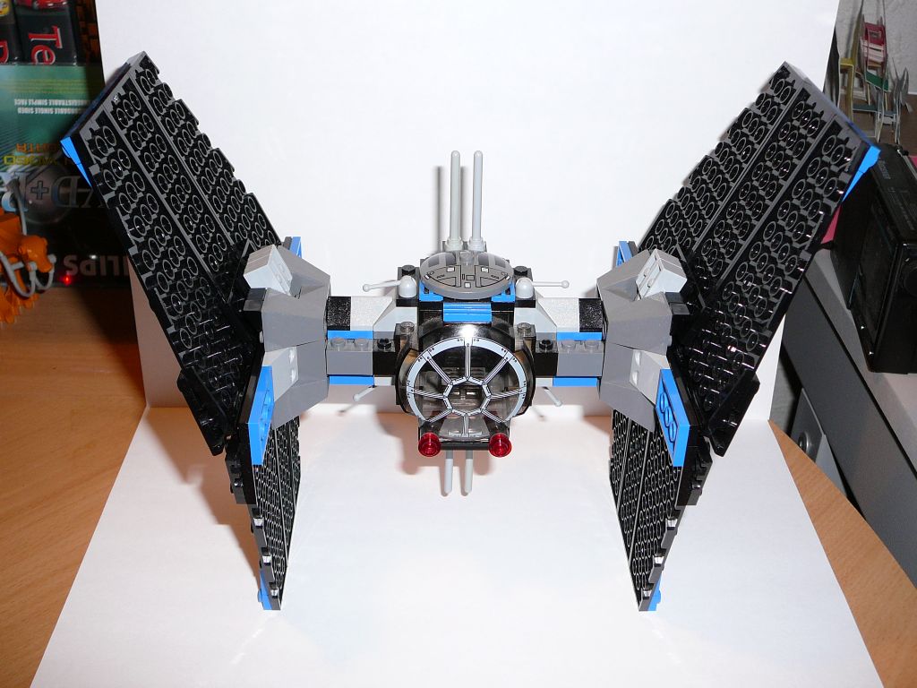tie-vanguard-02.jpg