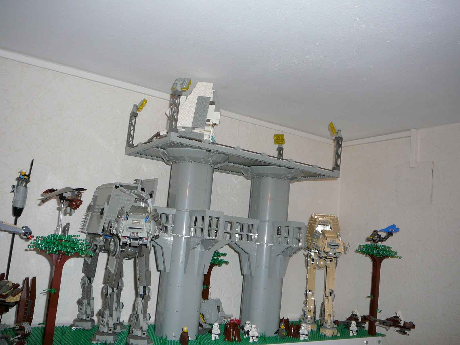 endor-imperial-landing-platform.jpg