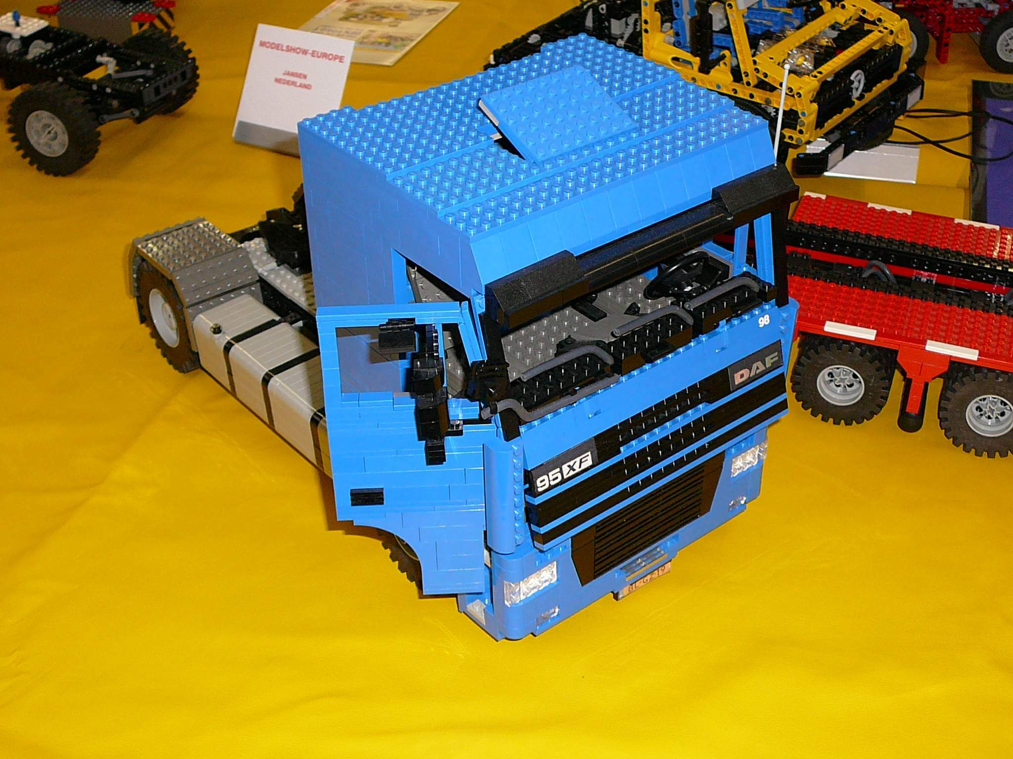 blue-daf-p1010543.jpg