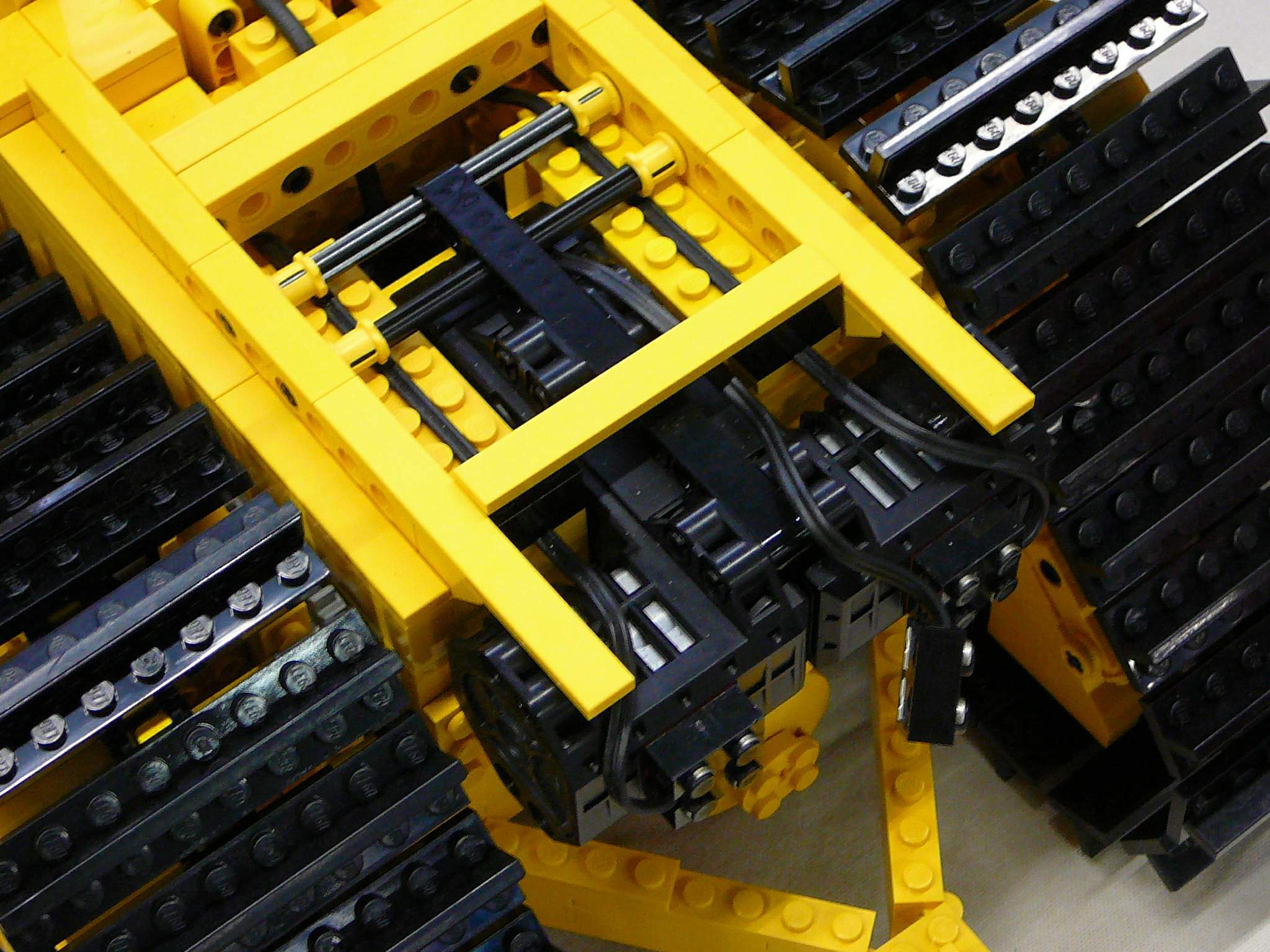 caterpillar-p1010460.jpg