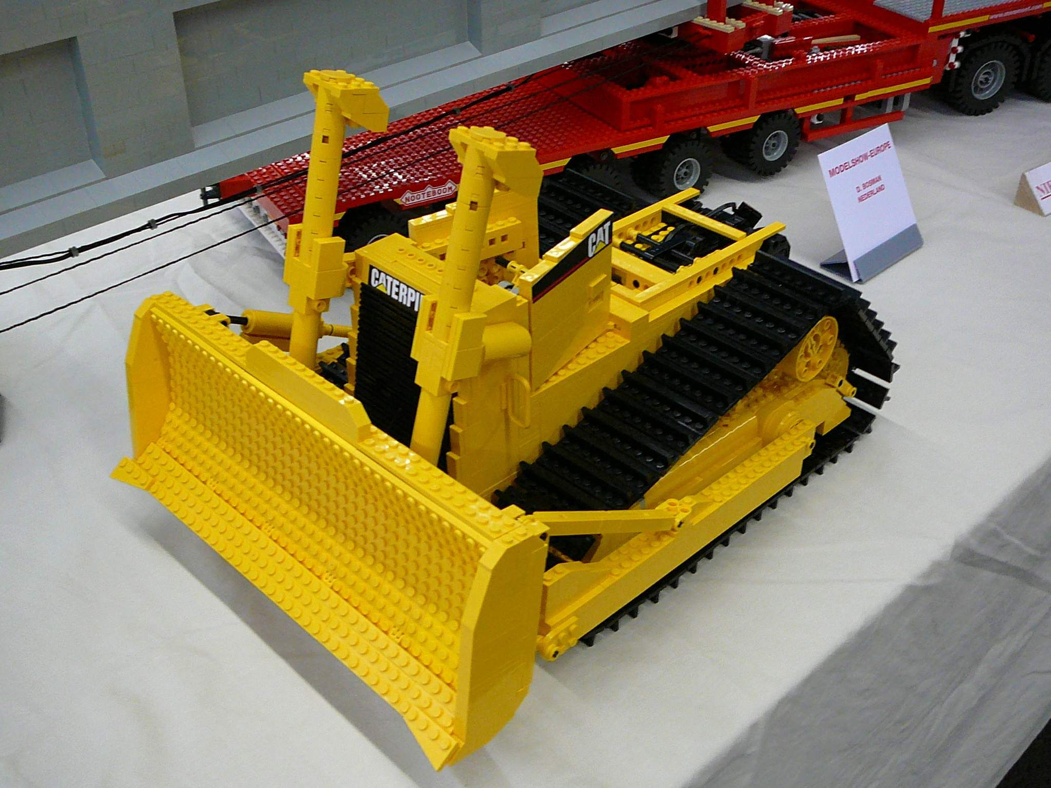 caterpillar-p1010464.jpg