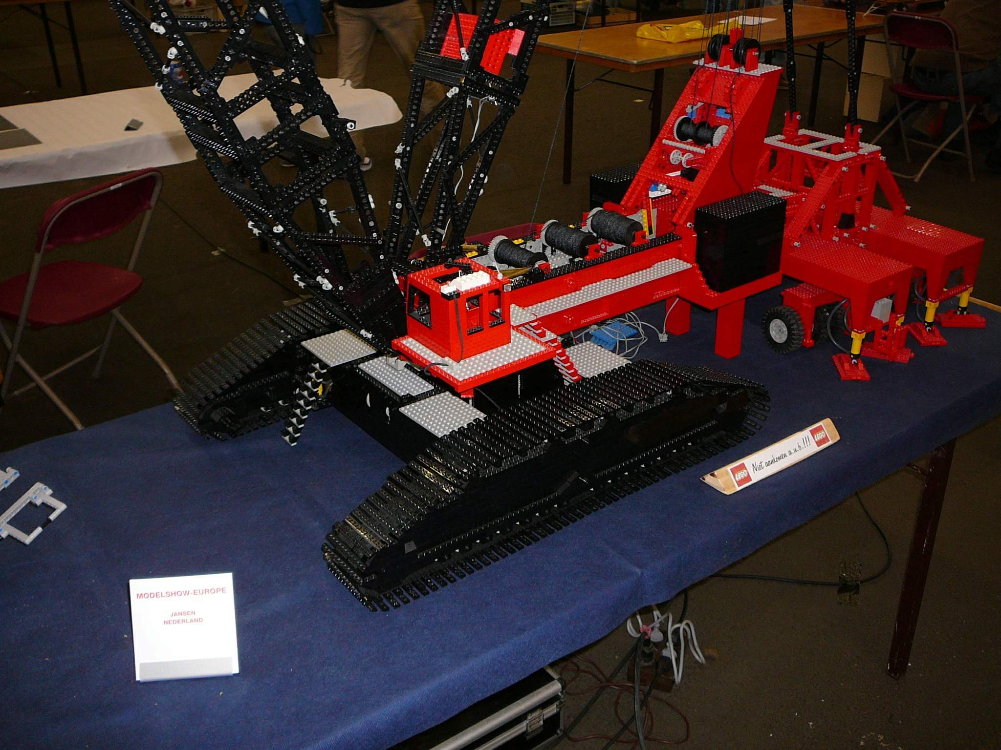 mega-crane-p1010564.jpg
