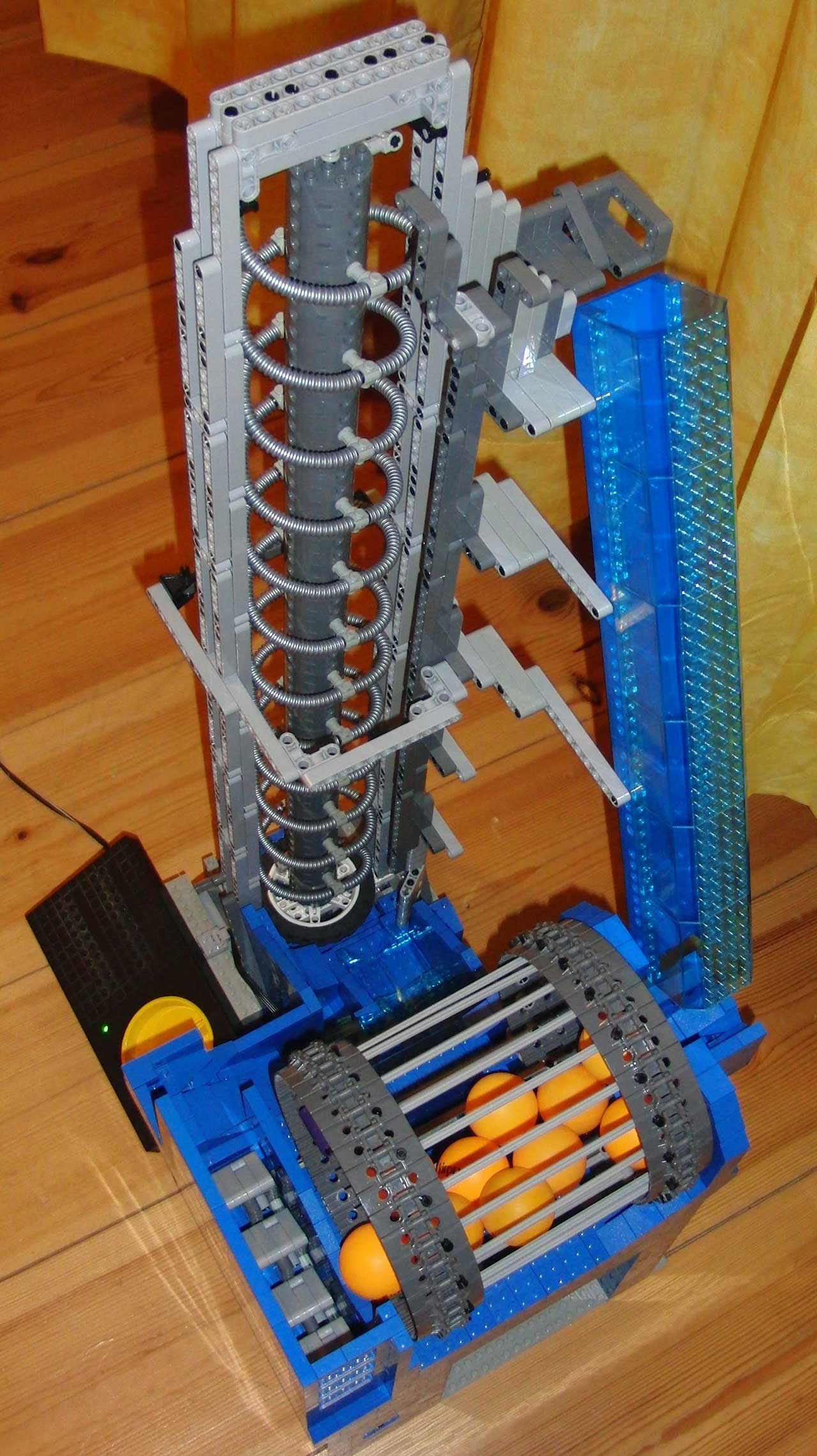 lego-kugelbahn-spirale-oben-seite.jpg