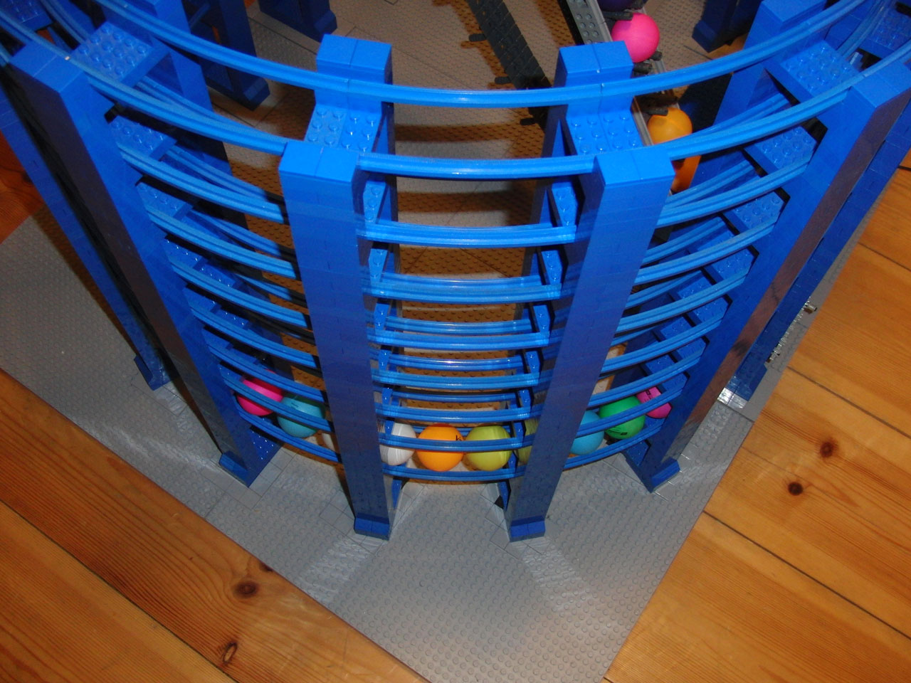 lego-tischtennisball-kugel-bahn-03.jpg