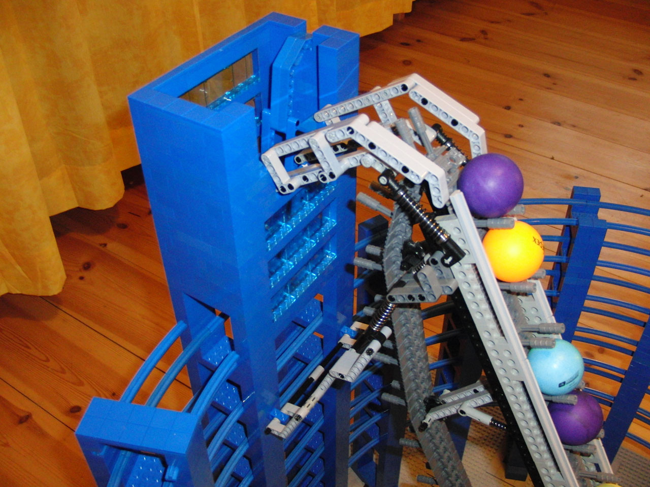 lego-tischtennisball-kugel-bahn-04.jpg