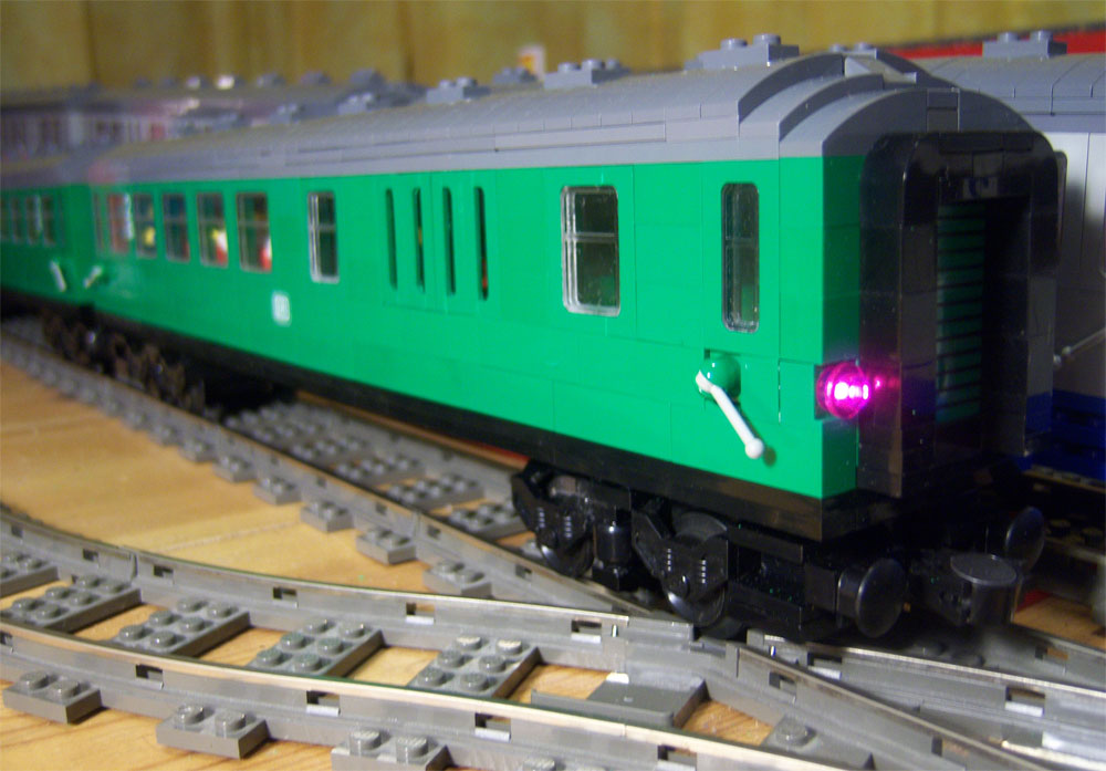 endwagen-mit-licht-gruen.jpg