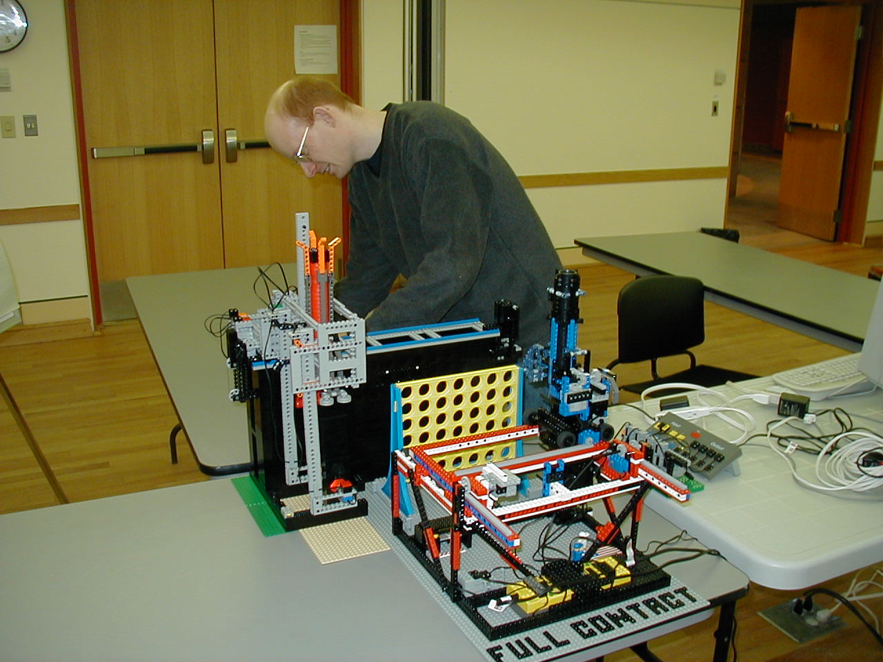 a_connect_four_robot.jpg