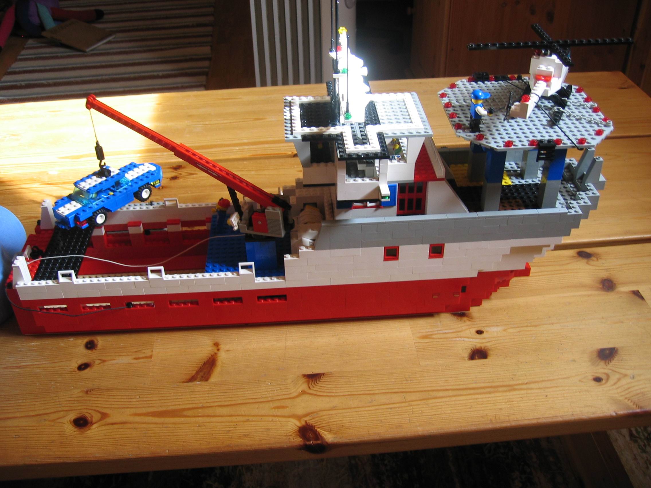 supply_boat-004.jpg