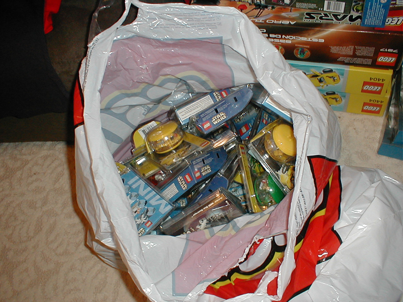 bag_of_minis_xpods.jpg