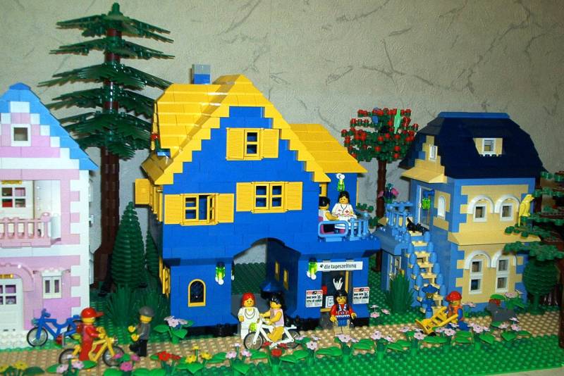 tazhaus02.jpg
