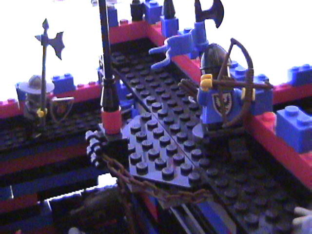 lego_castle_battle_diorama_mar19_2006_35.jpg