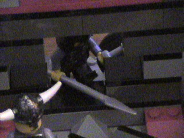 lego_castle_battle_diorama_mar19_2006_71.jpg