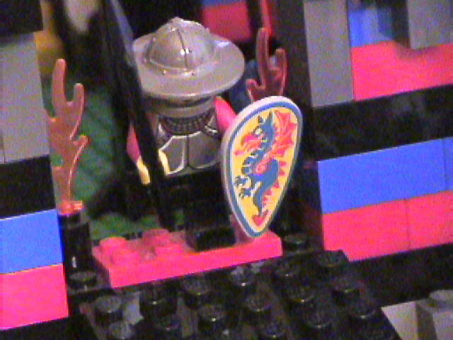 lego_castle_battle_diorama_mar19_2006_77.jpg