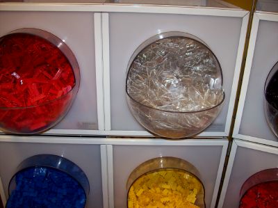 lego_store_pick-a-brick__08a.jpg