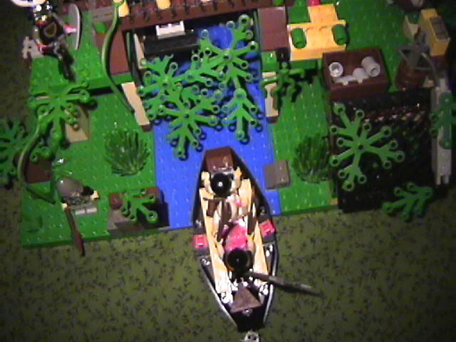 lego_raiders_hideout_04.jpg