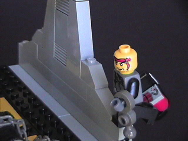 lego_the_warrior_bridge_bomber_04.jpg