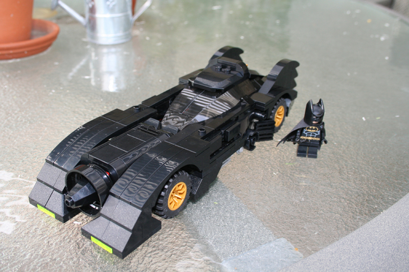 batreturnsbatmobile4206web.jpg
