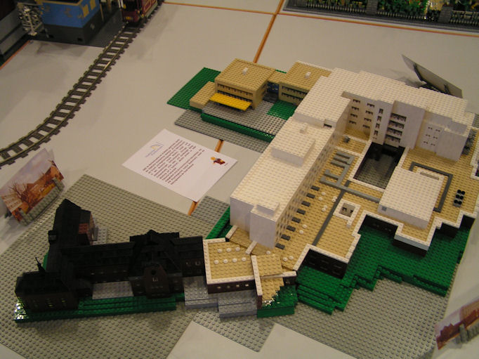 display2.jpg
