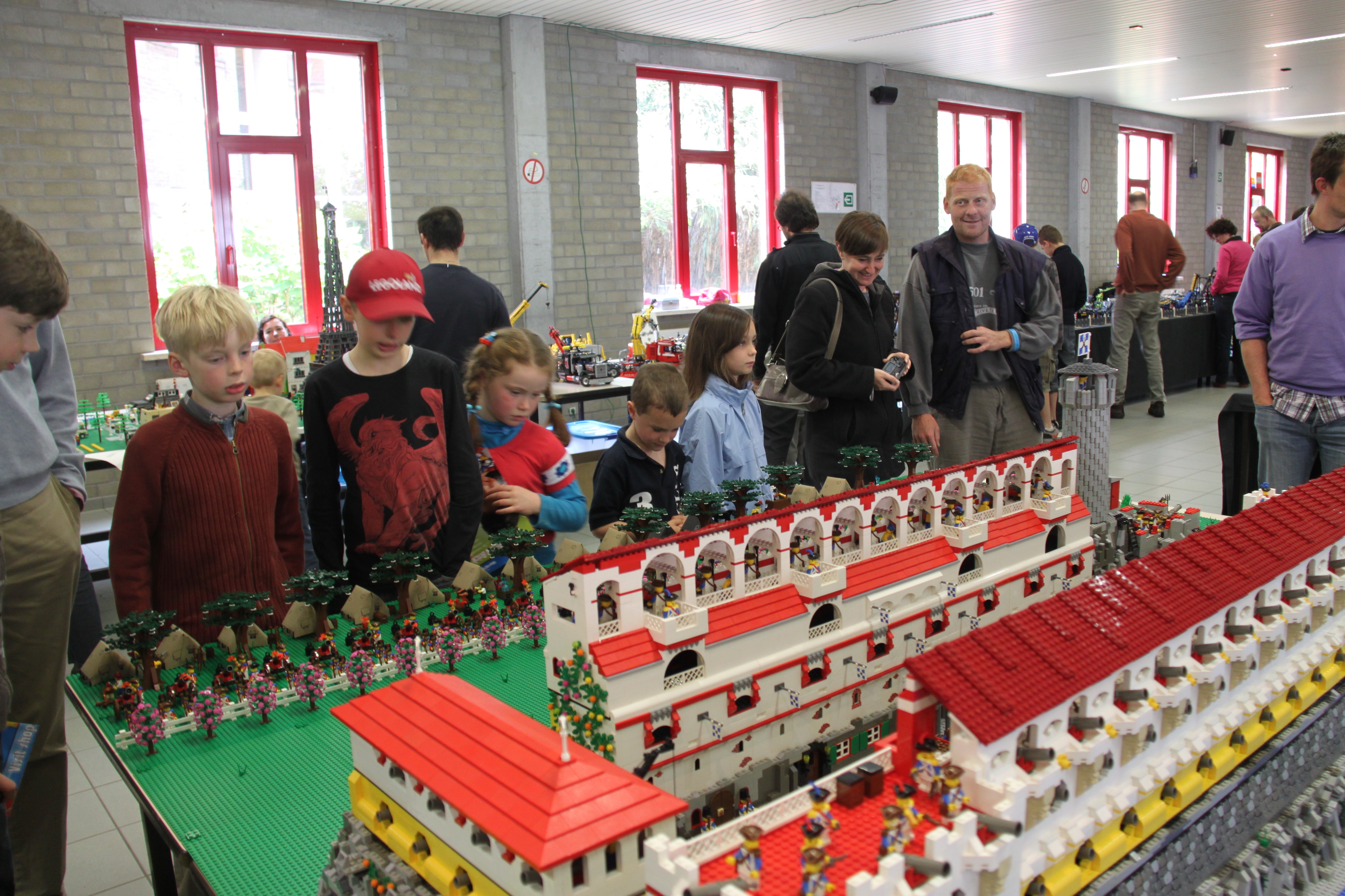 brickmania_2010....................................jpg