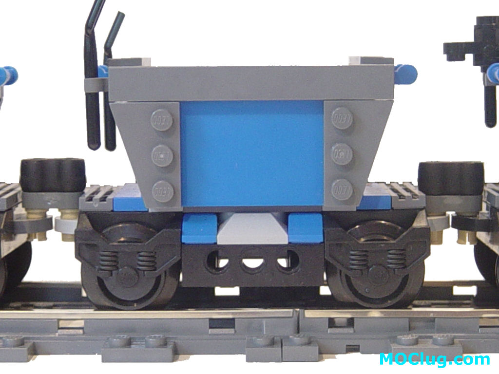 6_lego_moc_dwarf_mining_train_car2.jpg