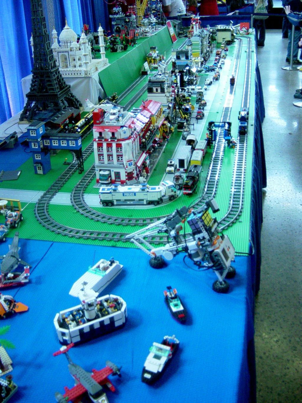 sjkid_fair_layout_2009_k.jpg